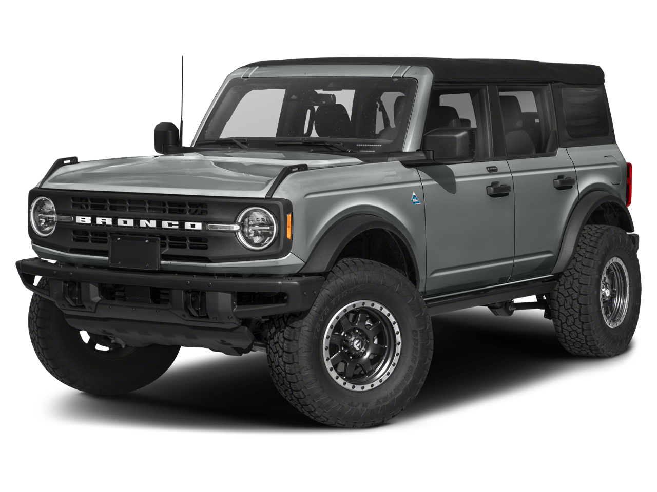 2022 Ford Bronco Black Diamond in Gray Metallic — front three-quarter view