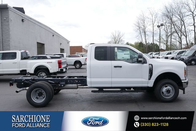 2026 Ford F-350SD XL DRW in Oxford White — front three-quarter view