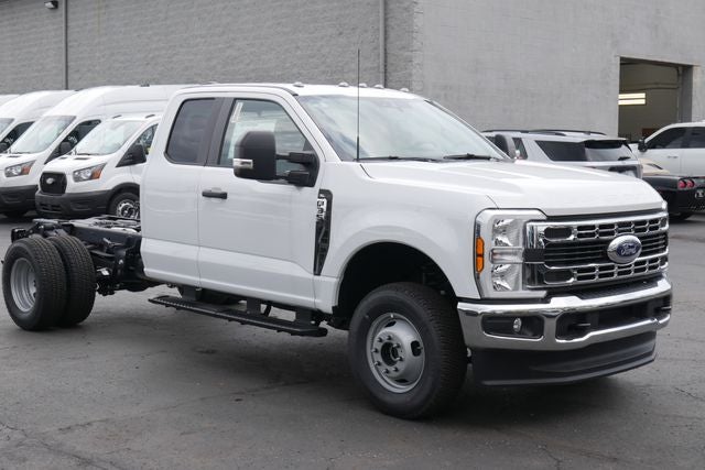 2026 Ford F-350SD — interior view